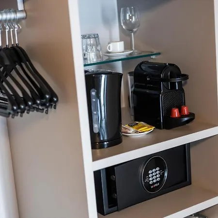 Πανσιόν Cooper L Goethe 3*