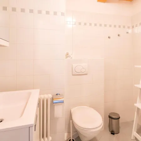 Cooper L Goethe Πανσιόν 3*